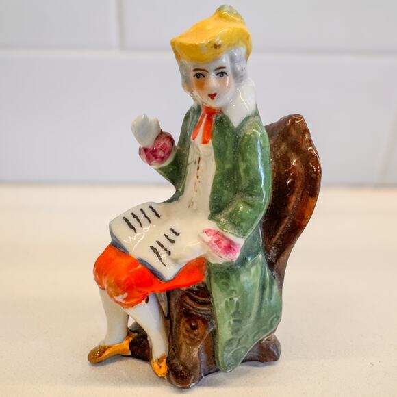 Vintage Victorian Colonial Sitting Gentleman Figurine-4.5"H-Made in Japan - Picture 6 of 7